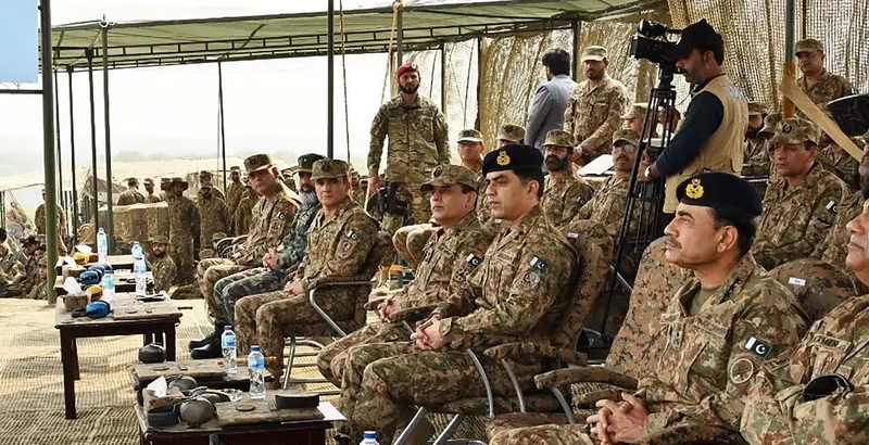 ലിബിയന്‍ സേനയുമായി നാല് ബില്യണ്‍ ഡോളറിന്റെ ആയുധ കയറ്റുമതി കരാര്‍ ഒപ്പുവെച്ച് പാകിസ്ഥാന്‍