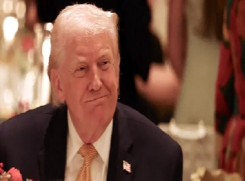 നൈജീരിയയില്‍ ഐസിസ് കേന്ദ്രങ്ങള്‍ തകര്‍ത്ത് യുഎസ് വ്യോമാക്രമണം; കൊല്ലപ്പെട്ട ഭീകരര്‍ക്കും ക്രിസ്മസ് ആശംസ നേര്‍ന്ന് ട്രംപ്