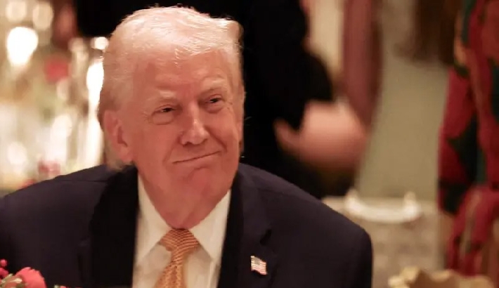 നൈജീരിയയില്‍ ഐസിസ് കേന്ദ്രങ്ങള്‍ തകര്‍ത്ത് യുഎസ് വ്യോമാക്രമണം; കൊല്ലപ്പെട്ട ഭീകരര്‍ക്കും ക്രിസ്മസ് ആശംസ നേര്‍ന്ന് ട്രംപ്