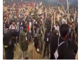 ബംഗ്ലാദേശില്‍ സംഗീതപരിപാടിക്കിടെ ആക്രമണം; കല്ലും ഇഷ്ടികയും എറിഞ്ഞു, 25 പേര്‍ക്ക് പരിക്ക്