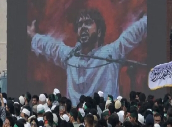 ഇന്ത്യന്‍ പൗരന്മാരുടെ വര്‍ക്ക് പെര്‍മിറ്റുകള്‍ സസ്‌പെന്‍ഡ് ചെയ്യണം : ധാക്കയില്‍ അന്ത്യശാസനം; ഇന്ത്യയ്‌ക്കെതിരെ കടുത്ത നിലപാടുമായി ഹാദിയുടെ വിദ്യാര്‍ത്ഥി സംഘടന