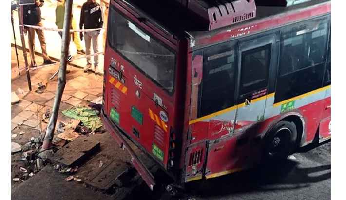 ബാണ്ഡൂപ് സ്‌റ്റേഷനിന് സമീപം ബെസ്റ്റ് ബസ് അപകടം: നാലു മരണം, നിരവധി പേര്‍ക്ക് പരുക്ക്