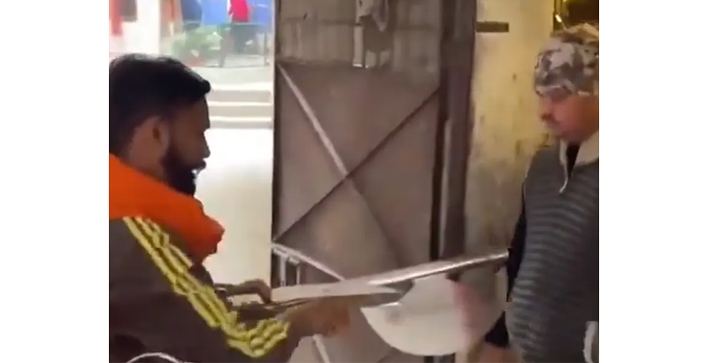 ഗാസിയാബാദില്‍ വാളുകള്‍ വിതരണം ചെയ്ത ആറ് ഹിന്ദു രക്ഷാ ദള്‍ പ്രവര്‍ത്തകര്‍ അറസ്റ്റില്‍