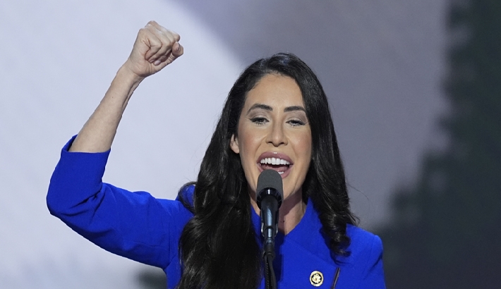 യു എസിലേക്ക് കുടിയേറ്റം നിര്‍ത്തിവെക്കാന്‍ നിയമ നിര്‍മാണം ആവശ്യപ്പെട്ട് റിപ്പബ്ലിക്കന്‍ എം പി