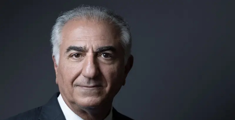 ഇറാനില്‍ പ്രതിഷേധം കത്തുമ്പോള്‍: ട്രംപിന് നന്ദി പറഞ്ഞ് പ്രവാസ കിരീടാവകാശി റ...