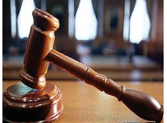 വീഡിയോ ഗെയിമില്‍ തോറ്റ ദേഷ്യത്തില്‍ 8 മാസം പ്രായമുള്ള കുഞ്ഞിനെ മതിലിലേക്കെറിഞ്ഞ പിതാവിന് 12 വര്‍ഷം തടവ്