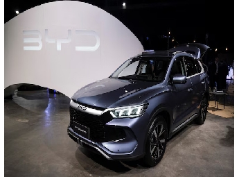 ഇവി വിപണിയിലെ കിരീടം BYDയ്ക്ക്; ടെസ്‌ലയുടെ വില്‍പ്പന രണ്ടാമത്തെ വര്‍ഷവും ഇടിഞ്ഞു