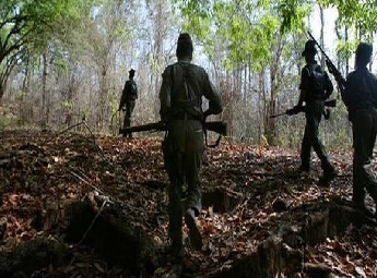 ബസ്തറില്‍ 14 മാവോയിസ്റ്റുകളെ രക്ഷാസേന വധിച്ചു