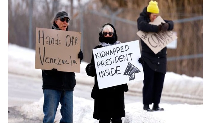 വെനിസ്വേലയിലെ യുഎസ് വ്യോമാക്രമണത്തില് 40 മരണം വെനിസ്വേലയിലെ യുഎസ് വ്യോമാക്രമണത്തില് 40 മരണം