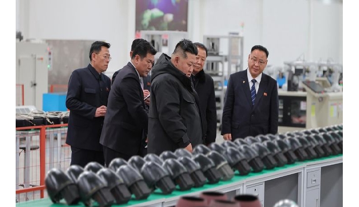 മഡൂറോ പിടിയിലായതോടെ കിം ജോങ് ഉന്നിന് ആശങ്ക; കിഴക്കന് കടലിലേക്ക് ബാലിസ്റ്റിക് മിസൈലുകള് അയച്ച് ഉത്തരകൊറിയ മഡൂറോ പിടിയിലായതോടെ കിം ജോങ് ഉന്നിന് ആശങ്ക; കിഴക്കന് കടലിലേക്ക് ബാലിസ്റ്റിക് മിസൈലുകള് അയച്ച് ഉത്തരകൊറിയ