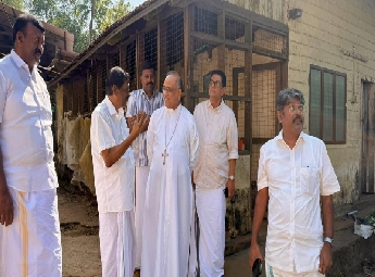 ബിഷപ്പ് മാര്‍ ജോയി ആലപ്പാട്ട് പി.ജെ ജോസഫിനെ സന്ദര്‍ശിച്ചു