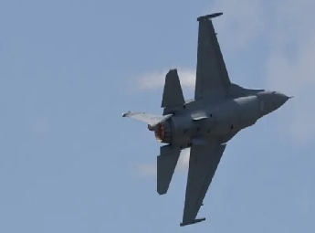 കാണാതായ പൈലറ്റിനായി തിരച്ചില്‍ തുടരുന്നു; എഫ്16 യുദ്ധവിമാനങ്ങള്‍ താല്‍ക്കാലികമായി നിലത്തിറക്കി തായ്‌വാന്‍