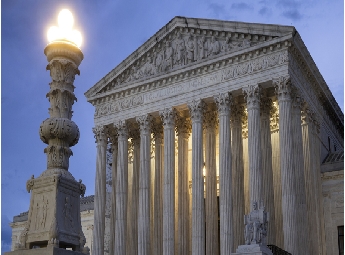 ട്രംപ് താരിഫുകളുടെ ഭാവിയില്‍ വിധി വന്നില്ല; യു എസ് സുപ്രfം കോടതിയുടെ തീരുമാനം നീളുന്നു