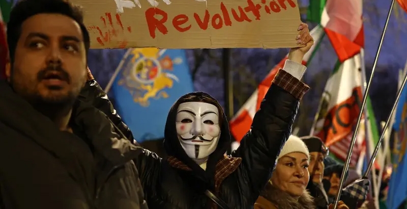 ബ്ലാക്കൗട്ടിനിടെ ഇറാനില്‍ ചോരപ്പുഴയൊഴുകുന്നു; ടെഹ്‌റാനില്‍ മാത്രം 217 പേര്‍...