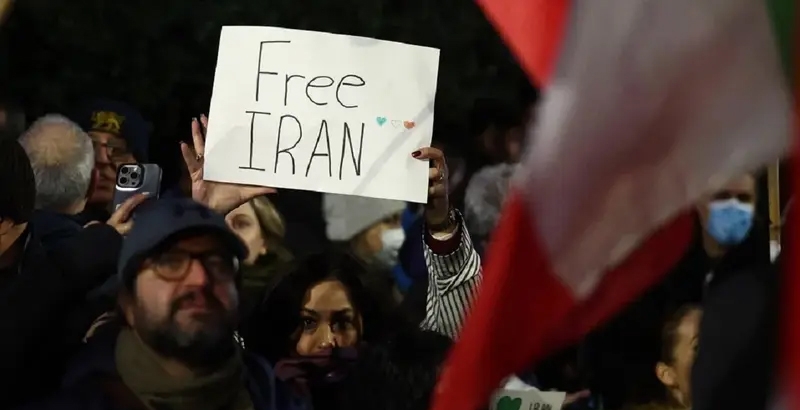 പ്രതിഷേധക്കാരെ ദൈവത്തിന്റെ ശത്രുവായി കണ്ട് ശിക്ഷാ നടപടികള്‍ നടപ്പാക്കുമെന്ന...