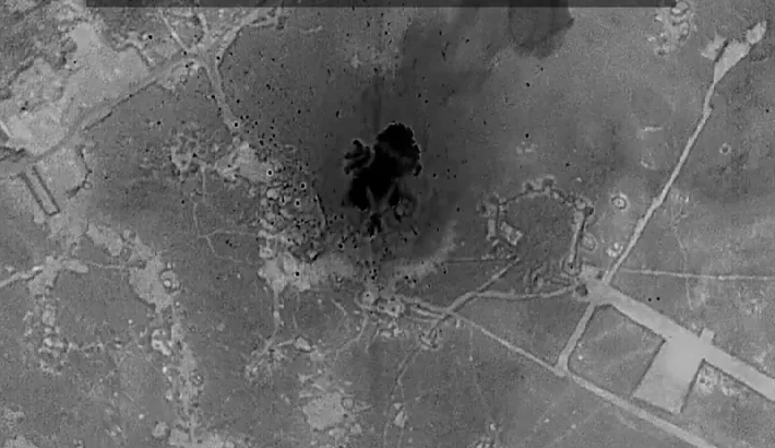 സിറിയയില്‍ യുഎസ്-സഖ്യസേനയുടെ വന്‍ വ്യോമാക്രമണം; ഐഎസ് കേന്ദ്രങ്ങള്‍ തകര്‍ത്തു