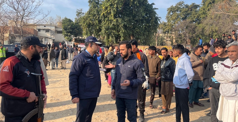 വിവാഹാഘോഷങ്ങള്‍ക്കിടെ ഗ്യാസ് സിലിണ്ടര്‍ പൊട്ടിത്തെറിച്ച് വധൂവരന്മാര്‍ ഉള്‍പ...