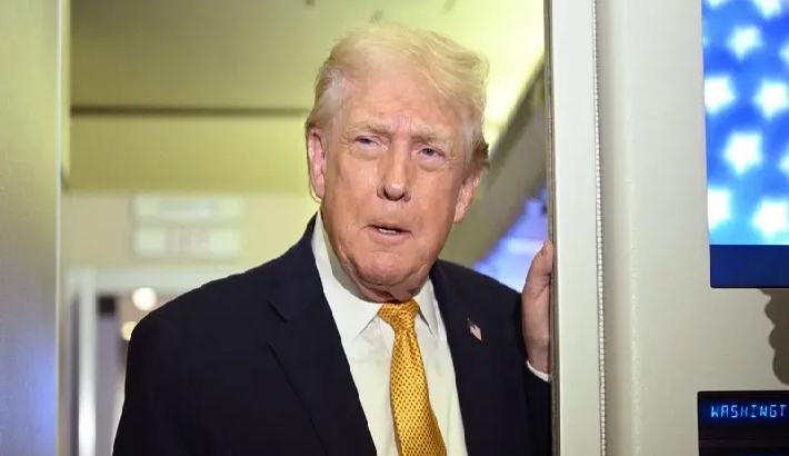 ഗ്രീന്‍ലാന്‍ഡ് വിഷയത്തില്‍ യൂറോപ്പിനെ കടുത്ത സമ്മര്‍ദ്ദത്തിലാക്കി ട്രംപ്: 10 ശതമാനം തീരുവ ഭീഷണി, 25 വരെ ഉയര്‍ത്തുമെന്ന് മുന്നറിയിപ്പ്