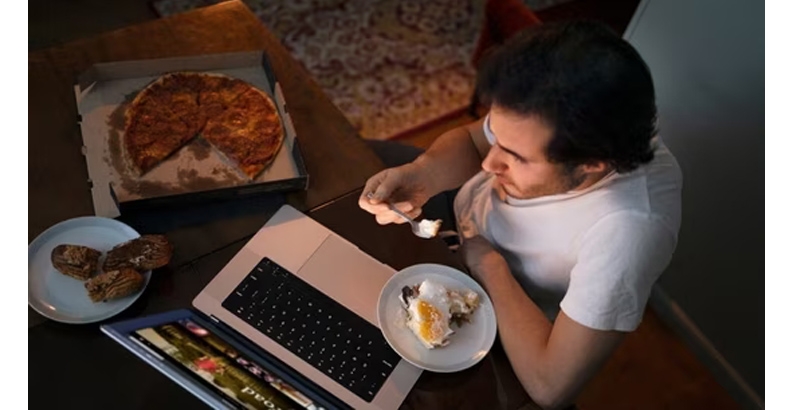 ഫാറ്റി ലിവർ രോഗം: ദക്ഷിണേഷ്യക്കാർ ദിവസേന ചെയ്യുന്ന മൂന്ന് പിഴവുകൾ ചൂണ്ടിക്കാട്ടി കാനഡയിലെ ഡോക്ടർ