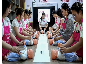 ചൈനയിലെ ജനന നിരക്ക് തുടര്‍ച്ചയായി നാലാം വര്‍ഷവും കുത്തനെ കുറഞ്ഞു