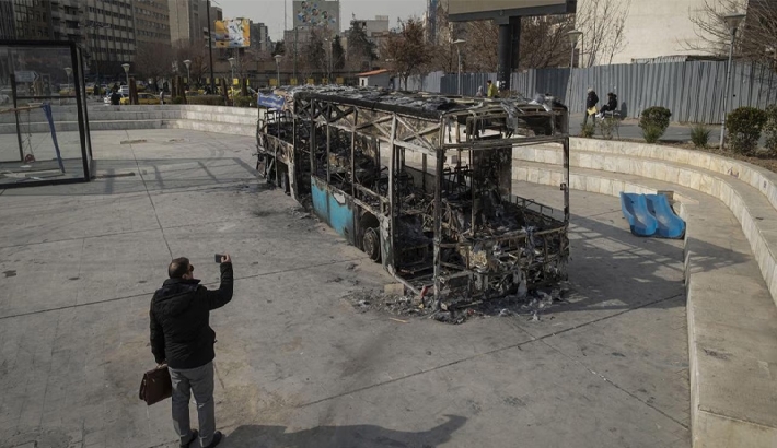 പ്രക്ഷോഭത്തില്‍ പങ്കെടുത്തവര്‍ മൂന്നു ദിവസത്തിനുള്ളില്‍ കീഴടങ്ങണമെന്ന് ഇറാന്‍