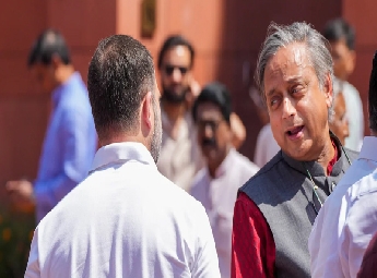 ബഹിഷ്‌കരിക്കുമെന്ന വാര്‍ത്ത തള്ളി കോണ്‍ഗ്രസ്: രാഹുൽ ഗാന്ധി ദൽഹിയിൽ വിളിച്ച കെപിസിസി നേതൃയോഗത്തിൽ ശശി തരൂർ ഓൺലൈനായി പങ്കെടുക്കും