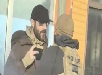 ട്രംപിന്റെ കുടിയേറ്റ നടപടികൾക്കെതിരായ പ്രതിഷേധത്തിനിടെ വെടിയേറ്റ് മരിച്ചയാളെ തിരിച്ചറിഞ്ഞു; മിനിയാപൊളിസിൽ തെരുവിറങ്ങി നൂറുകണക്കിന് പേർ