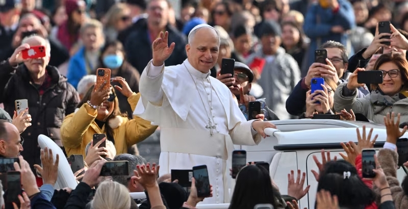 അതീവ സ്നേഹപ്രകടനം നടത്തുന്ന നിര്മിത ബുദ്ധി ചാറ്റ്ബോട്ടുകള്ക്കെതിരെ മുന്...