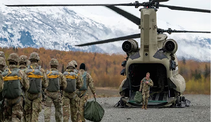 മിഡില്‍ ഈസ്റ്റില്‍ വ്യോമാഭ്യാസത്തിന് തയ്യാറെടുത്ത് യു എസ്