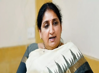 സുനേത്ര പവാര്‍ മഹാരാഷ്ട്ര ഉപമുഖ്യമന്ത്രിയായി സത്യപ്രതിജ്ഞ ചെയ്തു