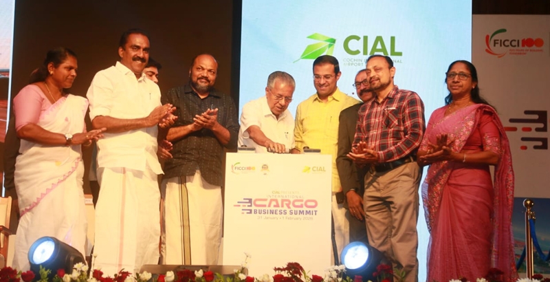 സിയാലിനെ മള്‍ട്ടിമോഡല്‍ കാര്‍ഗോ ശൃംഖലയുടെ കേന്ദ്രമാക്കും: മുഖ്യമന്ത്രി