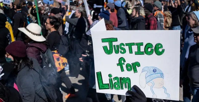 കുടിയേറ്റ തടങ്കല്‍ കേന്ദ്രത്തില്‍ കസ്റ്റഡിയിലായ അഞ്ചുവയസ്സുകാരനെയും പിതാവിനേയും വിട്ടയച്ചു