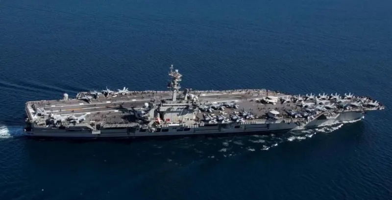 അമേരിക്കൻ വിമാനവാഹിനിക്കടുത്തേക്ക് എത്തിയ ഇറാനിയൻ ഡ്രോൺ വെടിവെച്ച് വീഴ്ത്ത...