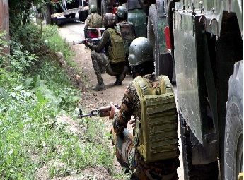 സൈന്യവും ഭീകരരും ഏറ്റുമുട്ടി; ജമ്മു കശ്മീരില്‍ രണ്ടു ഭീകരര്‍ കൊല്ലപ്പെട്ടു