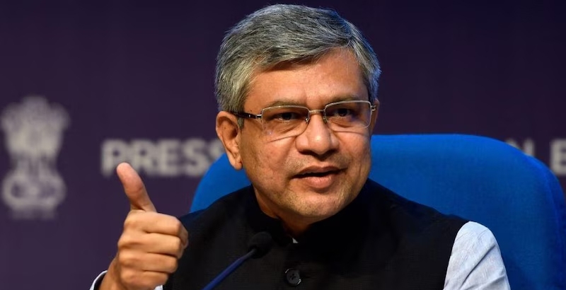 കേരളത്തിന്റെ സില്‍വര്‍ ലൈന്‍ പദ്ധതി വീണ്ടും പരിശോധിക്കാമെന്ന് കേന്ദ്രം