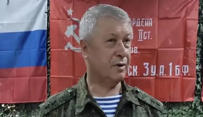 'ഡെലിവറി ജീവനക്കാരനായി വേഷം മാറി, രണ്ടുതവണ വെടിവെച്ചു': റഷ്യന് ജനറലിനെ ആക്രമിച്ചയാളെക്കുറിച്ച് പുതിയ വിവരങ്ങള് 'ഡെലിവറി ജീവനക്കാരനായി വേഷം മാറി, രണ്ടുതവണ വെടിവെച്ചു': റഷ്യന് ജനറലിനെ ആക്രമിച്ചയാളെക്കുറിച്ച് പുതിയ വിവരങ്ങള്