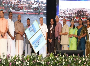 സിയാലിനെ സമ്പൂർണ്ണ ഏവിയേഷൻ എക്കോസിസ്റ്റമാക്കി മാറ്റുക ലക്ഷ്യം ; കൊച്ചി രാജ്യത്തെ വിമാന അറ്റകുറ്റപ്പണികളുടെ ഹബ്ബാകും  മുഖ്യമന്ത്രി പിണറായി വിജയൻ