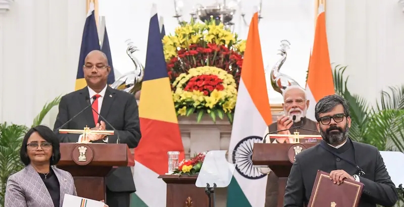 സീഷെല്‍സിനായി 175 ദശലക്ഷം ഡോളറിന്റെ പ്രത്യേക സാമ്പത്തിക പാക്കേജ് പ്രഖ്യാപിച...