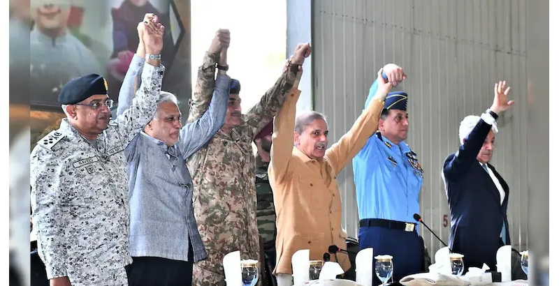 അമേരിക്ക പാക്കിസ്ഥാനെ  ടോയ് ലെറ്റ് പേപ്പർപോലെ ഉപയോഗിച്ചതിനുശേഷം വലിച്ചെറിഞ്...