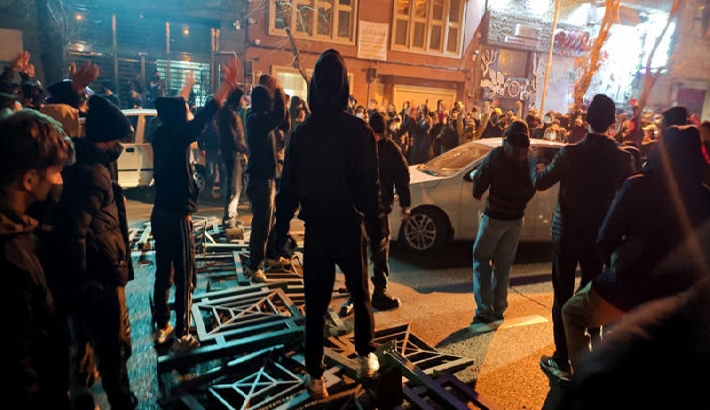 ഇറാനിലേക്ക് ആയിരക്കണക്കിന് സ്റ്റാര്ലിങ്ക് ടെര്മിനലുകള് രഹസ്യമായി കടത്തിയതായി യു എസ് ഉദ്യോഗസ്ഥര് ഇറാനിലേക്ക് ആയിരക്കണക്കിന് സ്റ്റാര്ലിങ്ക് ടെര്മിനലുകള് രഹസ്യമായി കടത്തിയതായി യു എസ് ഉദ്യോഗസ്ഥര്