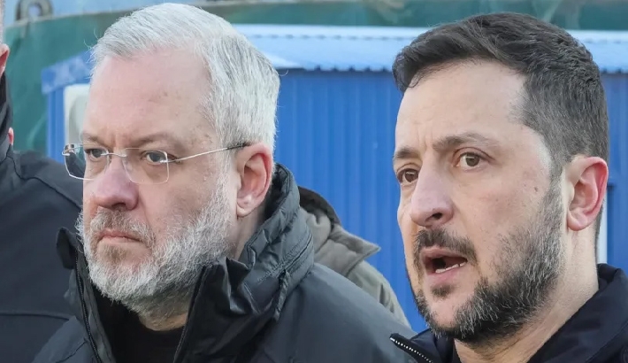 യുക്രെയ്നിന്റെ മുൻ ഊർജമന്ത്രി അതിർത്തി കടക്കാൻ ശ്രമിക്കുന്നതിനിടയിൽ പിടിയിൽ യുക്രെയ്നിന്റെ മുൻ ഊർജമന്ത്രി അതിർത്തി കടക്കാൻ ശ്രമിക്കുന്നതിനിടയിൽ പിടിയിൽ