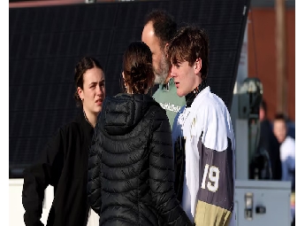 ഐസ് ഹോക്കി റിങ്കിൽ വെടിവെപ്പ്: മുൻ ഭാര്യയെയും മകനെയും കൊലപ്പെടുത്തിയ  പ്രതി ആത്മഹത്യ ചെയ്തു