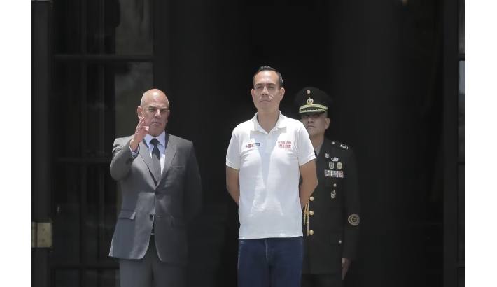 പെറുവിലെ തുടർച്ചയായ നേതൃമാറ്റം ജനാധിപത്യത്തിന്റെ സ്ഥിരതയ്ക്ക് ഭീഷണി പെറുവിലെ തുടർച്ചയായ നേതൃമാറ്റം ജനാധിപത്യത്തിന്റെ സ്ഥിരതയ്ക്ക് ഭീഷണി