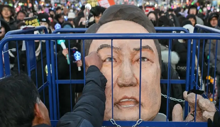 ദക്ഷിണ കൊറിയന്‍ മുന്‍ പ്രസിഡന്റ് യൂണ്‍ സുക് യോളിന് ജീവപര്യന്തം തടവ്