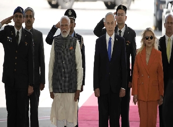 ഇന്ത്യന്‍ പ്രധാനമന്ത്രി നരേന്ദ്ര മോഡി ഇസ്രായേലിലെത്തി; ബെഞ്ചമിന്‍ നെതന്യാഹു...