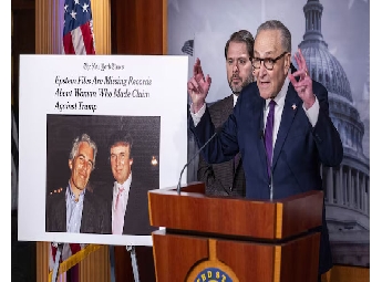 എപ്സ്റ്റീൻ ഫയലുകൾ 'മറച്ചുവെക്കൽ': ബോണ്ടിക്കും ജസ്റ്റിസ് ഡിപ്പാർട്‌മെന്റിനുതിരെ ഡെമോക്രാറ്റ് നേതാക്കൾ