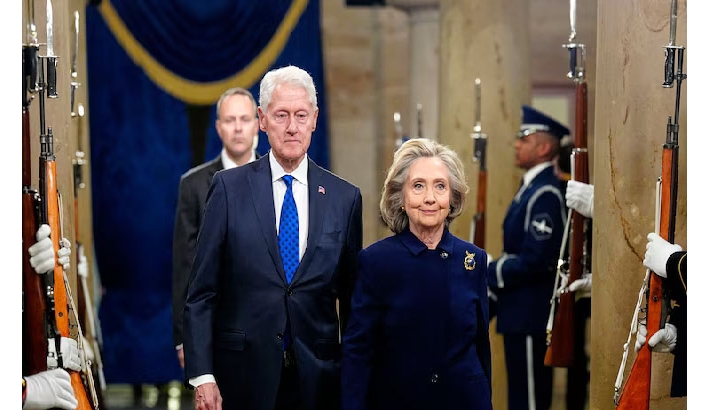 എപ്സ്റ്റീൻ അന്വേഷണം: 'യുഎഫ്ഒയും പിസ്സാഗേറ്റും വരെ ചോദിച്ചു';  വിമർശനവുമായി ഹിലരി ക്ലിന്റൺ