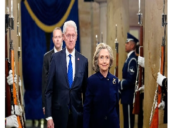 എപ്സ്റ്റീൻ അന്വേഷണം: 'യുഎഫ്ഒയും പിസ്സാഗേറ്റും വരെ ചോദിച്ചു';  വിമർശനവുമായി ഹിലരി ക്ലിന്റൺ