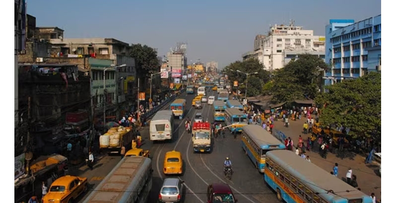 കൊൽക്കത്തയിൽ ശക്തമായ ഭൂചലനം; നഗരമൊട്ടാകെ നടുങ്ങി, ജനങ്ങളിൽ പരിഭ്രാന്തി