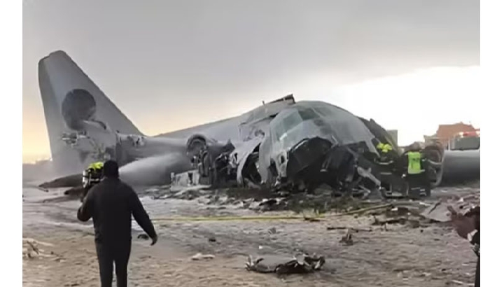 ബൊളീവിയയിൽ വ്യോമസേനാ വിമാനം തകർന്നു വീണു; 15 പേർ മരിച്ചു, 30 പേർക്ക് പരിക്ക്